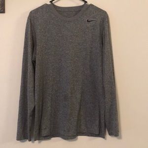 Men’s grey Nike dri-fit